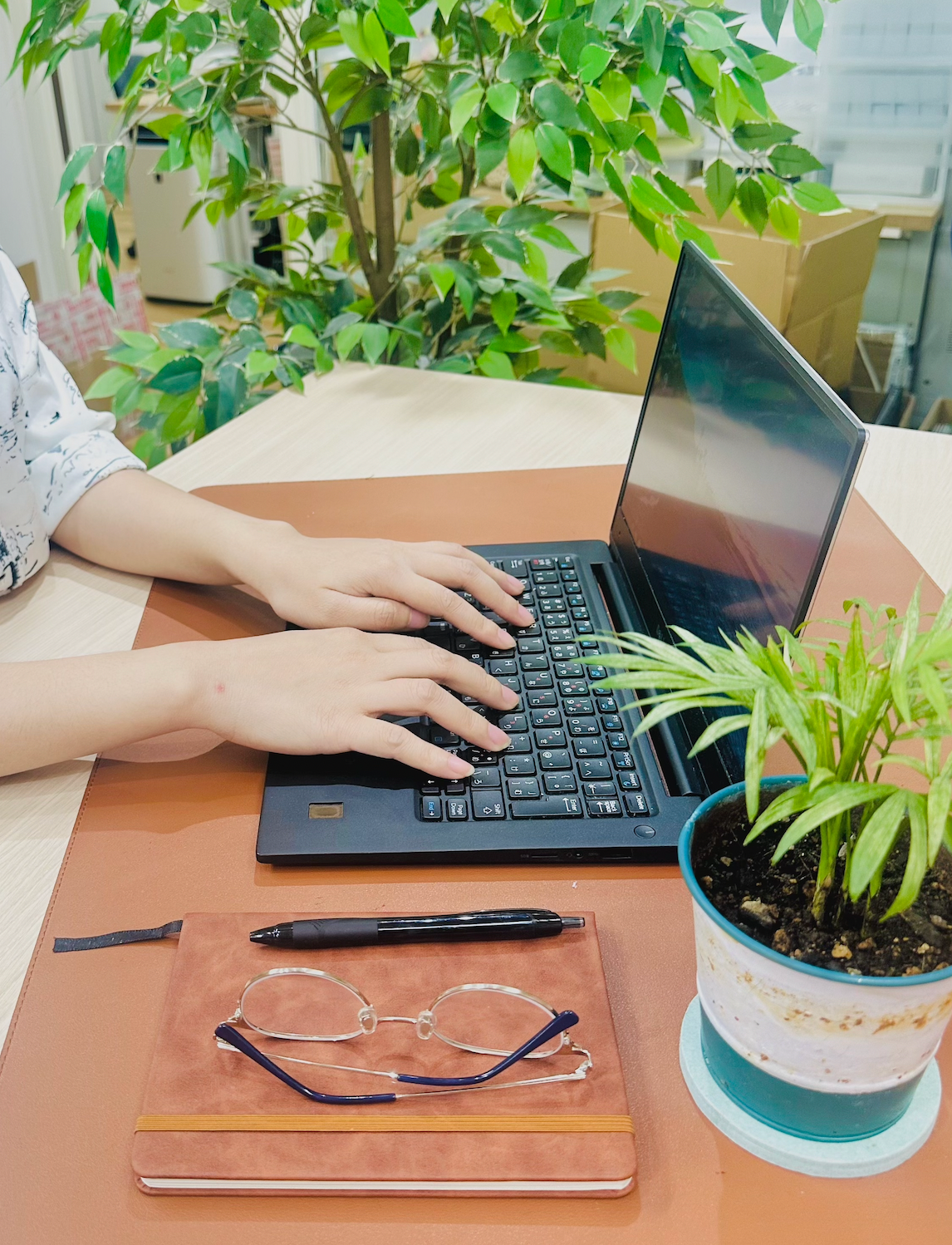 Dell đã làm laptop viền siêu mỏng, màn hình 3K từ năm 2016 với Dell Latitude 7370