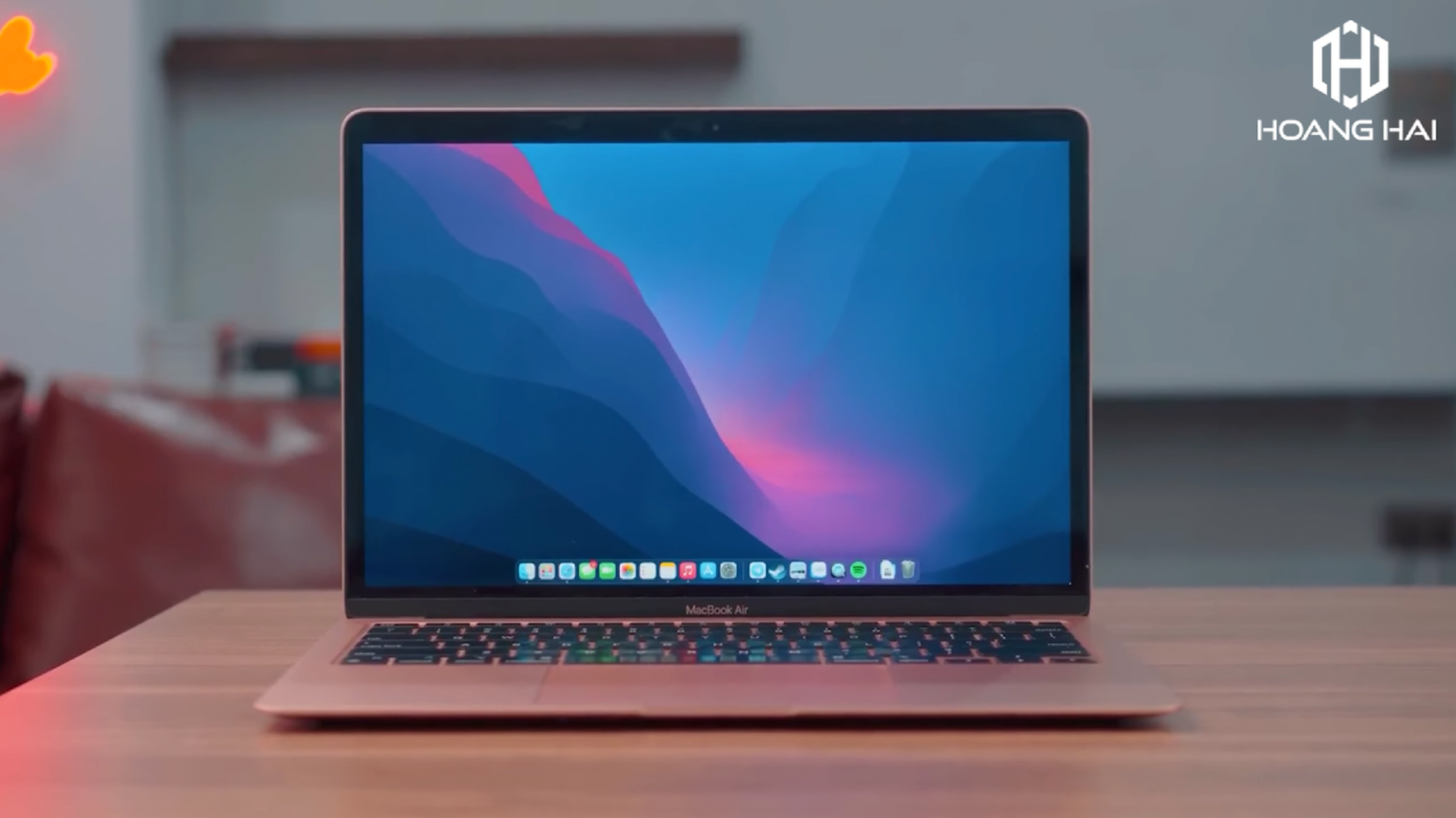 Sau 2 năm chỉ còn hơn 10man, MacBook Air M1 có đáng mua?