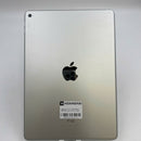 Ipad Air 2 9.7" 32GB ငွေရောင် Wifi 98% ဘက်ထရီ 100% (အနောက်ကင်မရာ အဝိုင်း၊ အစွန်းများ၊ မှင်-အစက်ချစခရင်) 