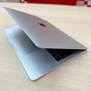 MacBook Air 2019 13.3" Silver i5/8GB/256GB 97% sạc 59 lần BPTN (móp cạnh màn, lưng móp)
