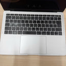 MacBook Air 2019 13.3" Silver i5/8GB/256GB 97% sạc 59 lần BPTN (móp cạnh màn, lưng móp)