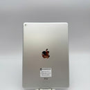 Ipad Air 2 9.7" 32GB ငွေရောင် Wifi 98% ဘက္ထရီ 100% (ခြစ်ရာအစွန်းများ၊ ကျောအောင့်၊ အစွန်းများ၊ ခြစ်ထားသော လိုဂို) 