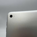 Ipad Air 2 9.7" 32GB ငွေရောင် Wifi 98% ဘက္ထရီ 100% (ခြစ်ရာအစွန်းများ၊ ကျောအောင့်၊ အစွန်းများ၊ ခြစ်ထားသော လိုဂို) 