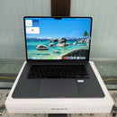 Macbook Air 2024 15.3လက်မ အနက်ရောင် Apple M3/ RAM 16GB/ SSD 256GB 99% ဘက်ထရီ 100% 18 ကြိမ် BPTN 