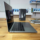 Macbook Air 2020 13.3 in Gold Apple M1/ RAM 8GB / SSD 256GB 98% BPTN အား 48 ကြိမ် 