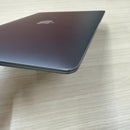 Macbook Air 2020 13.3 in Gold Apple M1/ RAM 8GB / SSD 256GB 98% BPTN အား 48 ကြိမ် 