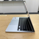 Macbook Air 2022 13.6လက်မ မီးခိုးရောင် M2/ RAM 8GB/ SSD 256GB ဘက်ထရီ 94% BPTA 115 ကြိမ် အားသွင်း 