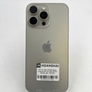 iPhone 15 Pro Max 256GB အပြာရောင် 98% ဘက္ထရီ 87% International SB မှ SB (No SB sim - 0.5x အစက်အပြောက်များ၊ မျက်နှာပြင် ခြစ်ရာ၊ နောက်ကျောခြစ်ရာ၊ အစွန်းအမှောင်များ) - HH0610 