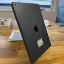 iPad Gen 9 2021 64GB ငွေရောင် 4G + Wifi 98% ဘက်ထရီ 97% (မျက်နှာပြင် ခြစ်ရာများ) 