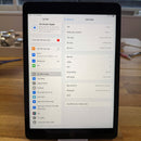 iPad Gen 9 2021 64GB ငွေရောင် 4G + Wifi 98% ဘက်ထရီ 97% (မျက်နှာပြင် ခြစ်ရာများ) 